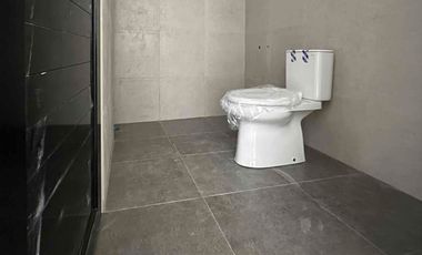 DIJUAL RUMAH MEWAH METROPOLITAN RESIDENCE MAKASSAR