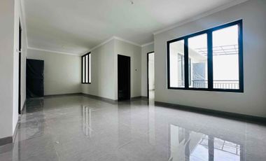 DIJUAL RUMAH MEWAH METROPOLITAN RESIDENCE MAKASSAR