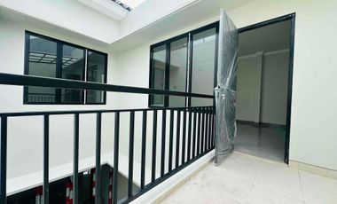 DIJUAL RUMAH MEWAH METROPOLITAN RESIDENCE MAKASSAR