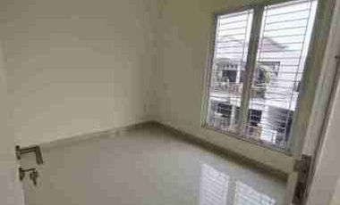rumah 2lt 4 kamar
di grand galaxy - Bekasi Selatan