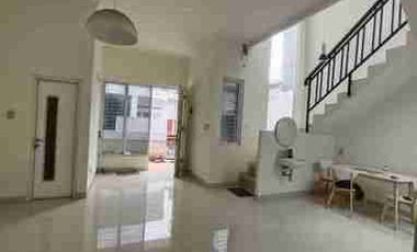 rumah 2lt 4 kamar
di grand galaxy - Bekasi Selatan