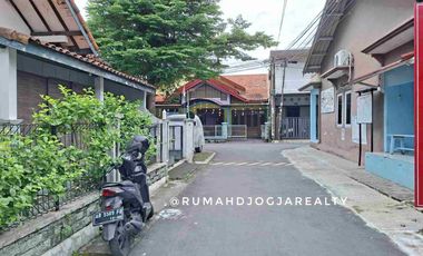 Tanah Murah Strategis Bonus Rumah Premium Area Seturan Dekat STIE YKPN, UPN
