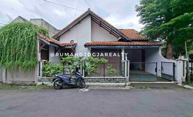 Tanah Murah Strategis Bonus Rumah Premium Area Seturan Dekat STIE YKPN, UPN