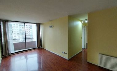 Cómodo departamento 2 dormitorios 2 baños vista oriente calle huérfanos metro santa ana