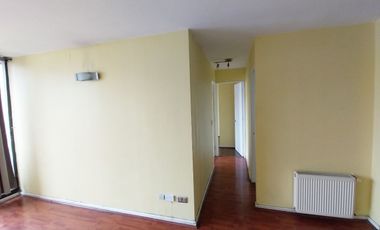 Cómodo departamento 2 dormitorios 2 baños vista oriente calle huérfanos metro santa ana