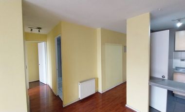 Cómodo departamento 2 dormitorios 2 baños vista oriente calle huérfanos metro santa ana