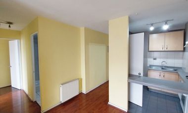 Cómodo departamento 2 dormitorios 2 baños vista oriente calle huérfanos metro santa ana