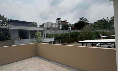 Disewakan rumah fresh baru belum pernah ditempati di Pandanaran Hills Semarang