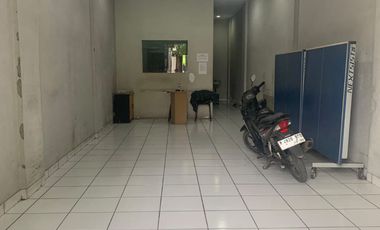 Ruko 3 Lantai Kembangan Raya Dijual Harga Murah Siap Pakai Lokasi Strategis  Pinggir Jalan Raya Dekat Puri Indah Mall dan Permata Buana Jakarta Barat