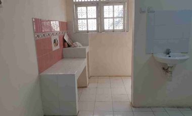 Disewakan Rumah di Perumnas 4