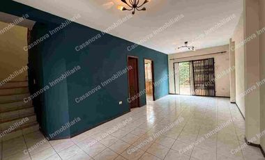 Alquiler en la Urb Joya