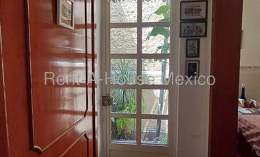 En venta casa muy amplia con jardín Claveria Azcapotzalco Ciudad de México 262154MTZP