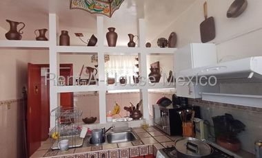 En venta casa muy amplia con jardín Claveria Azcapotzalco Ciudad de México 262154MTZP