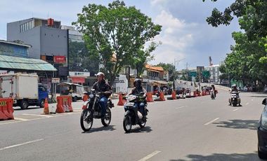 MURAH !!! Ruko 2 lantai jln laswi ( +/- 100mtr ke gatot subroto)