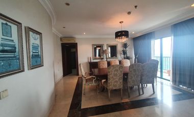 Disewa Apartemen Bukit Golf Pondok Indah furnish 4BR uk 385m﻿ at Jakarta Selatan