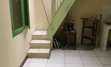Disewa Rumah 1,5 Lantai Siap Huni Taman Semanan Kalideres Jakarta Barat Dekat Kolam Renang Bagus