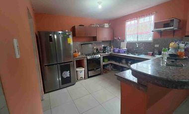 Vendo Casa en Metropolis 2 Et F