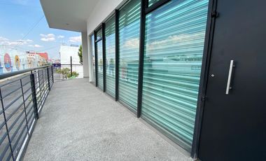 Local en renta en planta alta frente a la upaep cholula Puebla