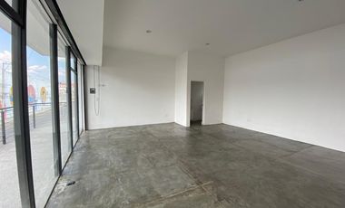 Local en renta en planta alta frente a la upaep cholula Puebla