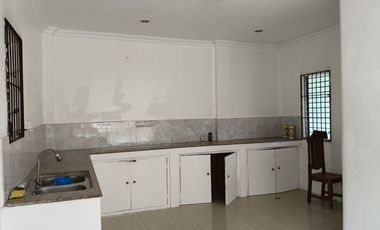 3 bedrooms 2 toilet and bath clean title house for sale in Dampas Tagbilaran City