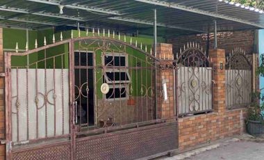 DIJUAL CEPAT GEDUNG SERBAGUNA EX TEPI JLN PARANGTRITIS KM9