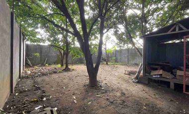 DIJUAL CEPAT GEDUNG SERBAGUNA EX TEPI JLN PARANGTRITIS KM9