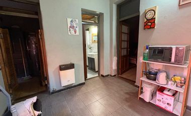 VENTA – Casa 2 dormitorios al frente,  Saavedra al 600 – Rosario