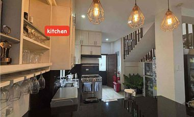 4 Bedrooms 2 Storey Apartment Fully Furnished Unit