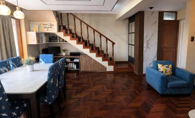 TRIPLEX EN VENTA EN SANTA BEATRIZ CERCADO DE LIMA