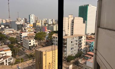 TRIPLEX EN VENTA EN SANTA BEATRIZ CERCADO DE LIMA