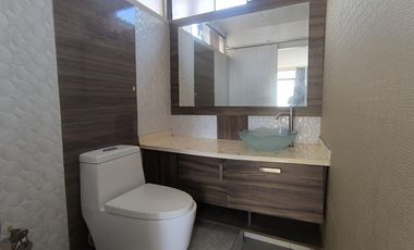 TRIPLEX EN VENTA EN SANTA BEATRIZ CERCADO DE LIMA