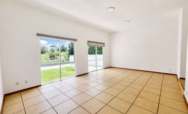 Casa en Venta en Puerta de Astorga, Bosque Esmeralda