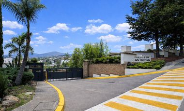 Casa en Venta en Puerta de Astorga, Bosque Esmeralda