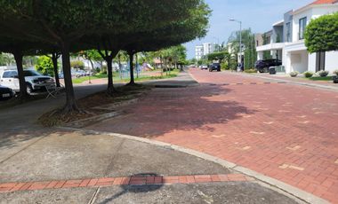 Terreno en Venta en Urbanizacion Mocoli Garden