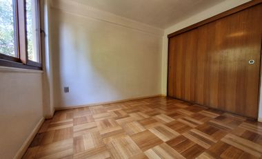 Lindo Departamento de 3 dormitorios y 2 baños en Barrio Concha y Toro y Barrio Brasil. Comuna de Santiago.