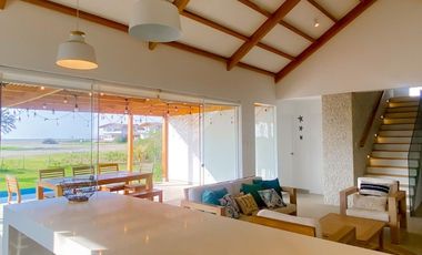 Vendo casa de play primera fila condominio Playa del Carmen-Chincha