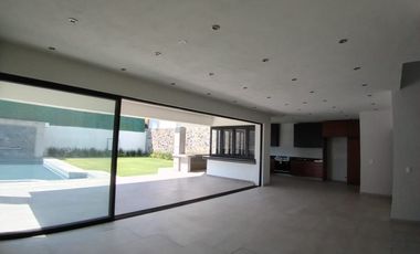 CASA EN VENTA EN FRACCIONAMIENTO LOMAS DE COCOYOC, MORELOS