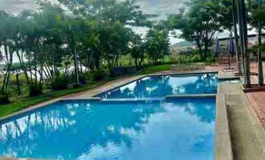 Departamento Full Amoblado en Planta Baja en Urb. Altos del Rio