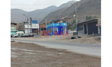 Se Vende Casa Como Terreno En Ocasion A 1 Cuadra De La Avenida Principal