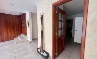 Suite en renta  República del Salvador amoblado