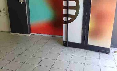 Arriendo local comercial en Concepción centro