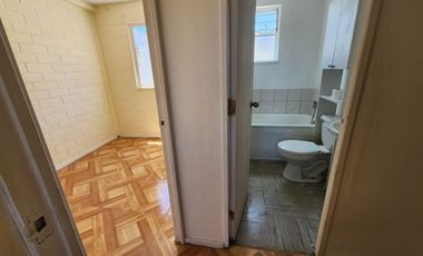 SE ARRIENDA CASA EN PLACILLA, MAXIMO 2 PERSONAS