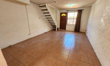 SE ARRIENDA CASA EN PLACILLA, MAXIMO 2 PERSONAS