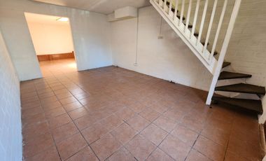 SE ARRIENDA CASA EN PLACILLA, MAXIMO 2 PERSONAS