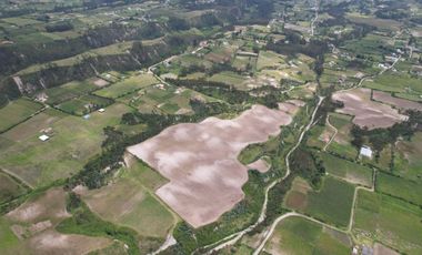 Venta Espectacular Propiedad de 11.932 m2, Cotacachi Imbabura