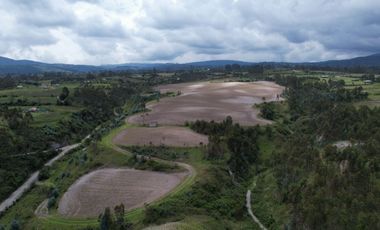 Venta Espectacular Propiedad de 11.932 m2, Cotacachi Imbabura