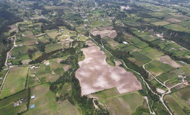 Venta Espectacular Propiedad de 11.932 m2, Cotacachi Imbabura