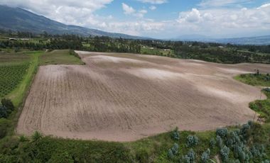 Venta Espectacular Propiedad de 11.932 m2, Cotacachi Imbabura