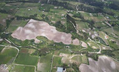 Venta Espectacular Propiedad de 11.932 m2, Cotacachi Imbabura