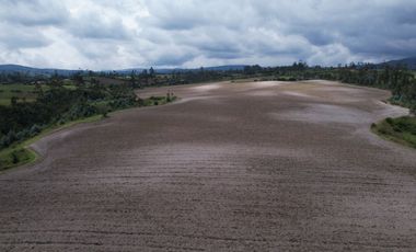 Venta Espectacular Propiedad de 11.932 m2, Cotacachi Imbabura